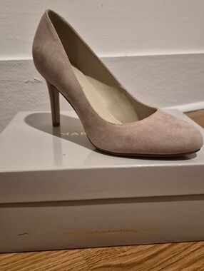 NWB | MARK FISHER | SIZE 7M | PINK NUDE COLOR ROUND HEEL
